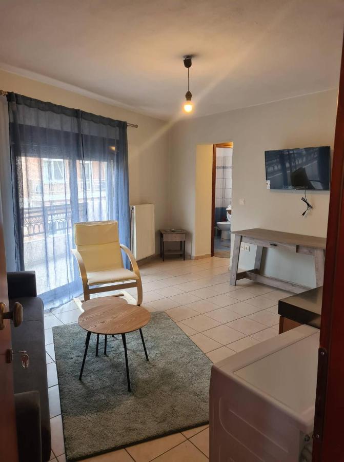 Sergios Apartments 11 อเล็กซานโดรโพลิส ภายนอก รูปภาพ